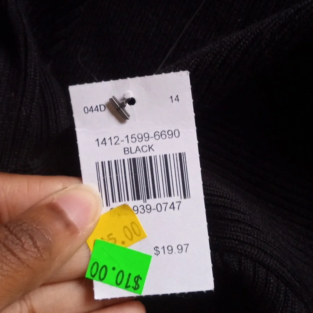 Women's*Gold Chain* Black Strap Dress - Picture 4 of 7